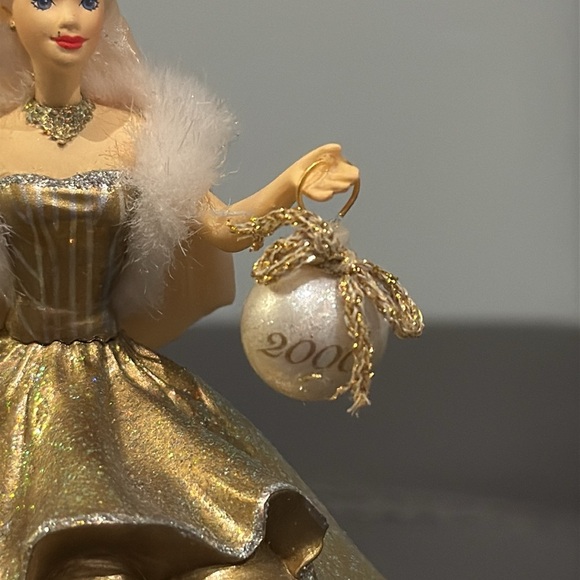 * Vintage * Hallmark | Barbie Keepsake Collector Series Ornament-2000 - Picture 2 of 10
